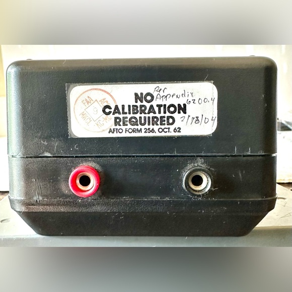 Amprobe Model AMB-1A Taut Band Analog Megohmmeter 947758 Insulation Tester - Picture 9 of 11